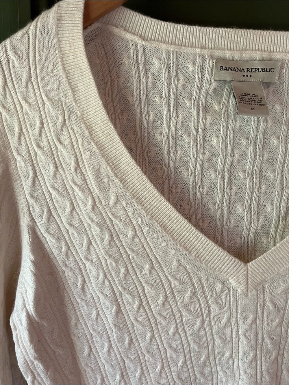 Banana Republic Women's Cream Cable V-Neck Sweater